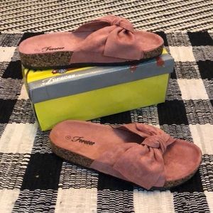 Mauve bow berk sandals